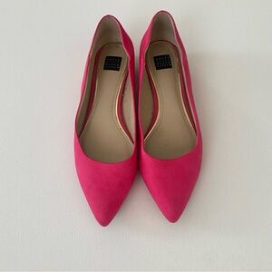 Pink pointed toe flats